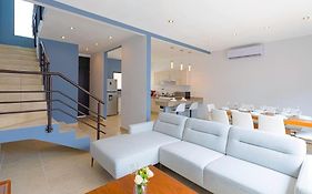 Fantastica Casa Con Alberca,Tvs, Netflix, Y A/A